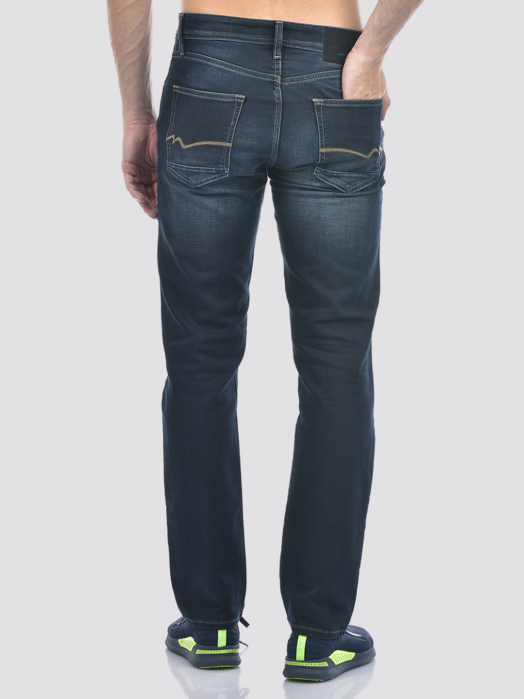 Numero Uno Men Dark Blue Slim Fit Mid Rise Sustainable Jeans